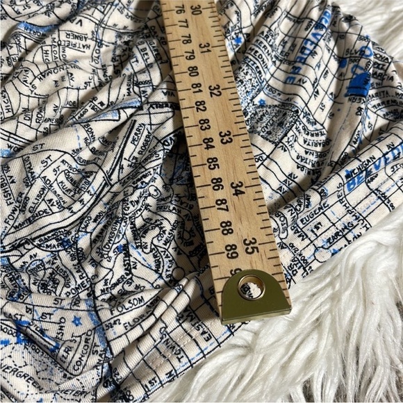 NWOT Urban Outfitters Amaya twist Y2k newspaper print bodycon cut out mini dress - Picture 9 of 10